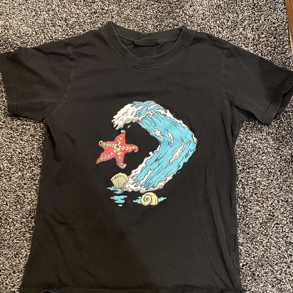 Beach style converse tee